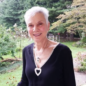 Meet your Posher, Carol